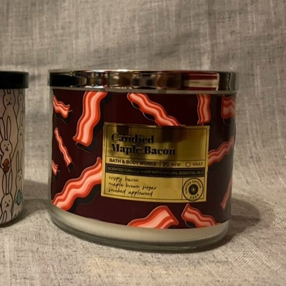 NEW B&BW Candied Maple Bacon 3 Wick Candle - Picture 3 of 3